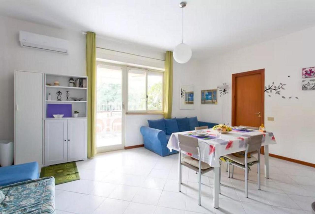 Nest Apollo Apartment Mondello Exterior photo
